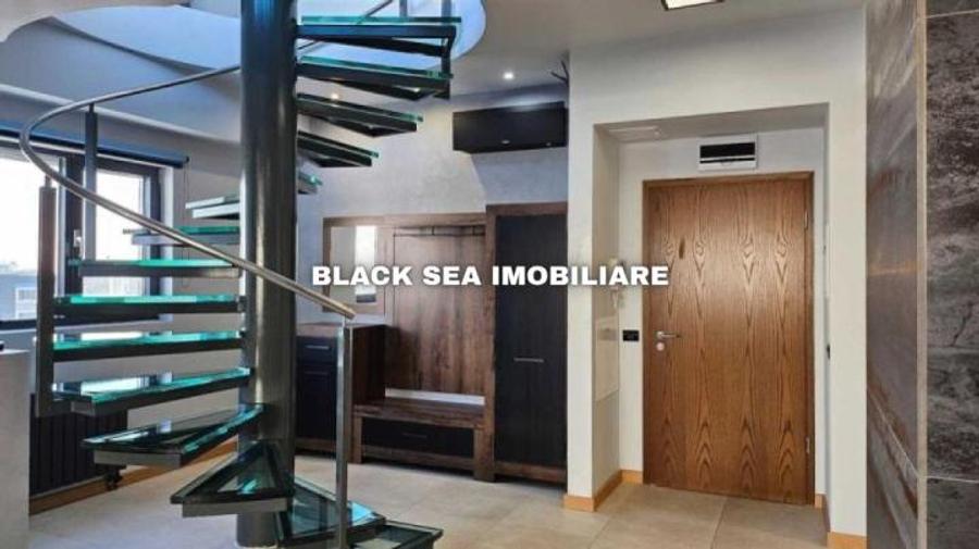 Penthouse 4 camere zona FALEZA NORD - TERMEN LUNG