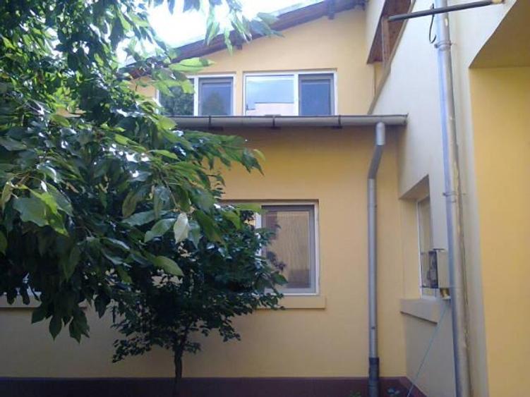 Casa si spatiu comercial Liceul 1MAI