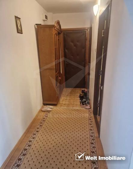 Apartament 2 camere, Intre Lacuri, etaj 1/4, parcare