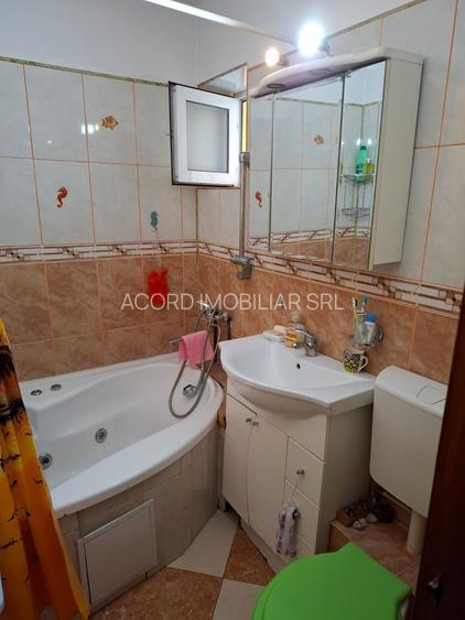 Apartament 3 camere zona Tomis Nord vedere panoramică - 9