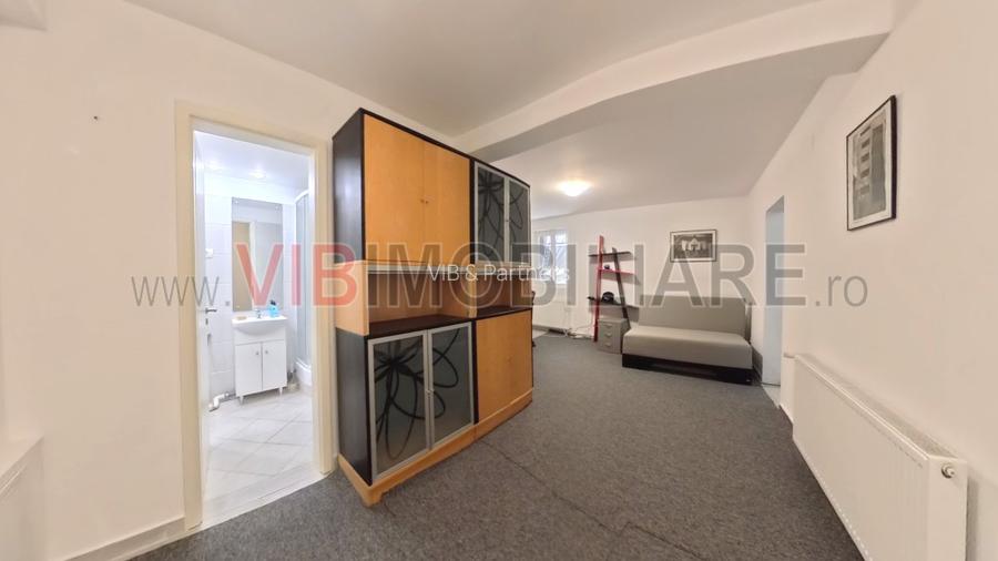 Libertatii - str Sabinelor - 2 camere 40 mp - demisol - 2