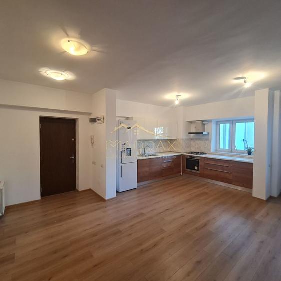 Apartament 3 camere // Loc parcare // Cartier Francez // Herastrau