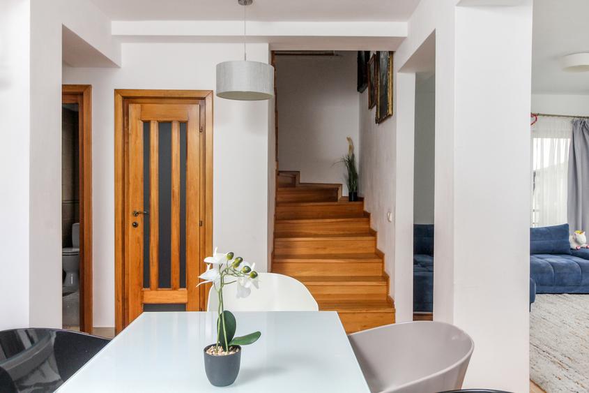 Casa finisata tip duplex, GARAJ, 3 dormitoare, 2 bai, str. Campului