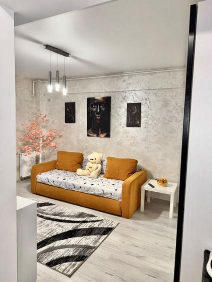 Vand Apartament 2 Camere Lux