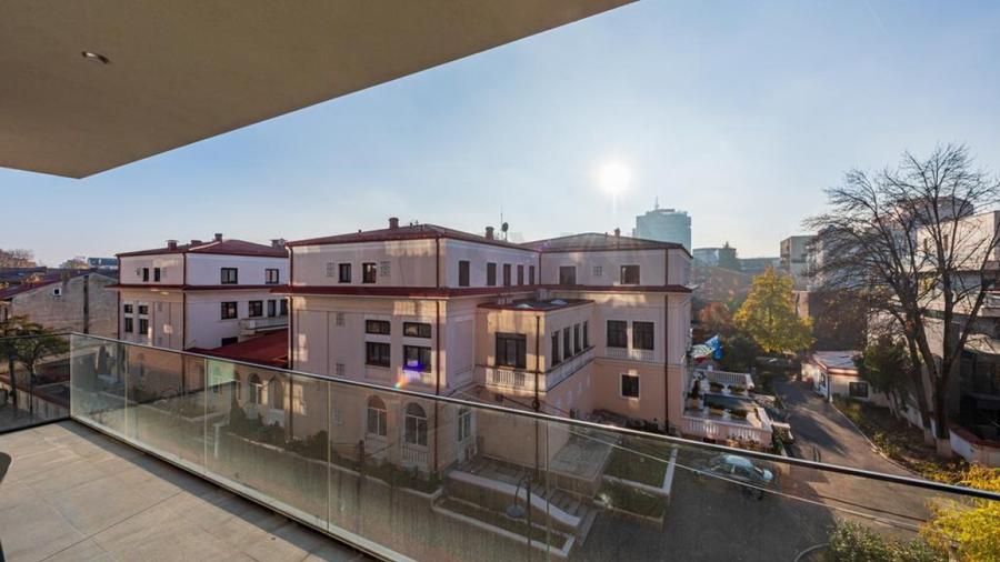 REA1015510 Apartament 4 camere Zona Primaverii