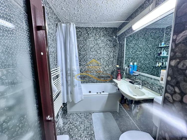 De inchiriat apartament cu 3 camere decomandate Bacau - 9