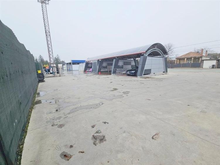 Spalatorie auto functionala – 4 boxe, teren 600 mp – zona CFR, Bacau