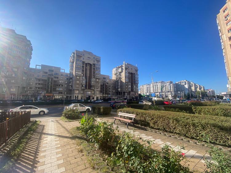 Spatiu comercial de inchiriat pe Strada Aurel Vlaicu 4