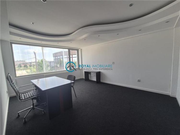 Royal Imobiliare - Vanzare Spatiu Birouri Zona Vest
