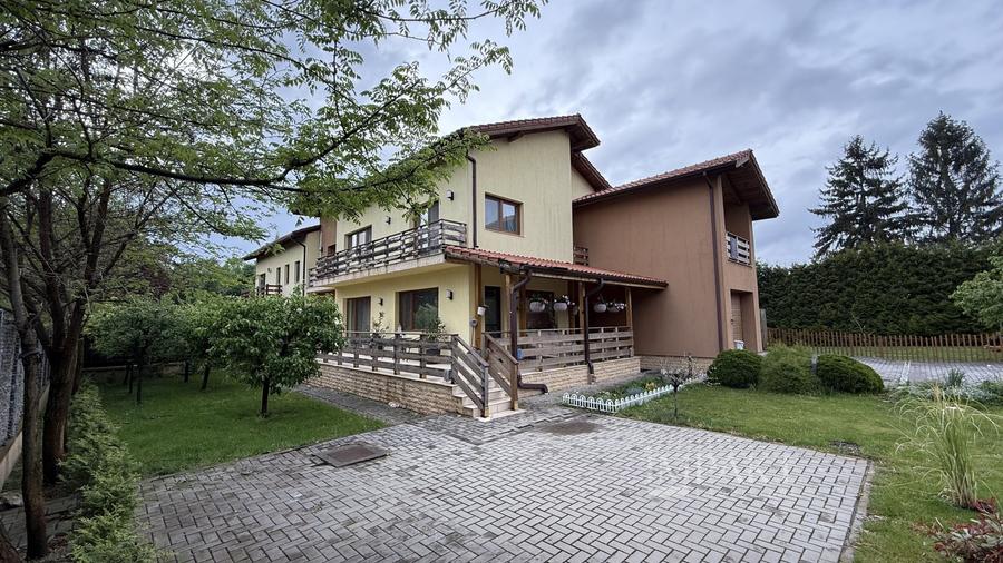 Casa deosebita 6 camere Faget cu teren generos de 1100 m2