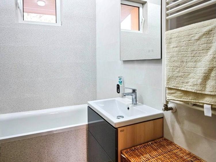 Apartament 3 camere complet renovat Primaverii