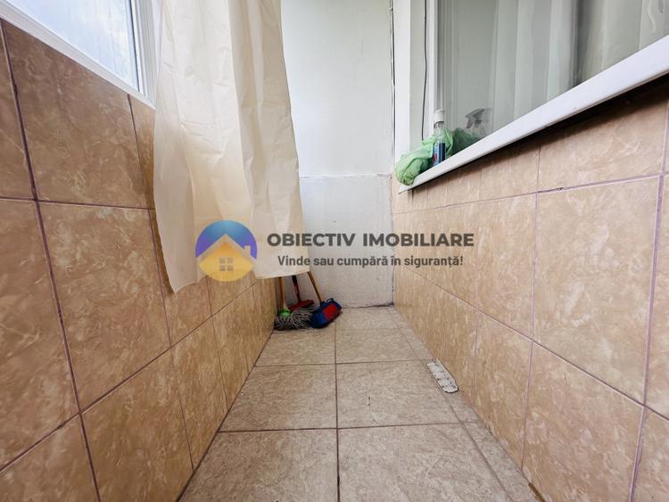 Garsoniera foarte spatioasa cu balcon - ETAJ 2