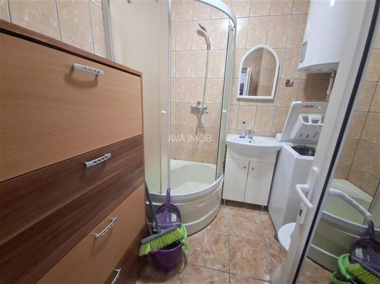 Garsoniera renovata, mobilata si utilata, etajul 3 din 4 - 11