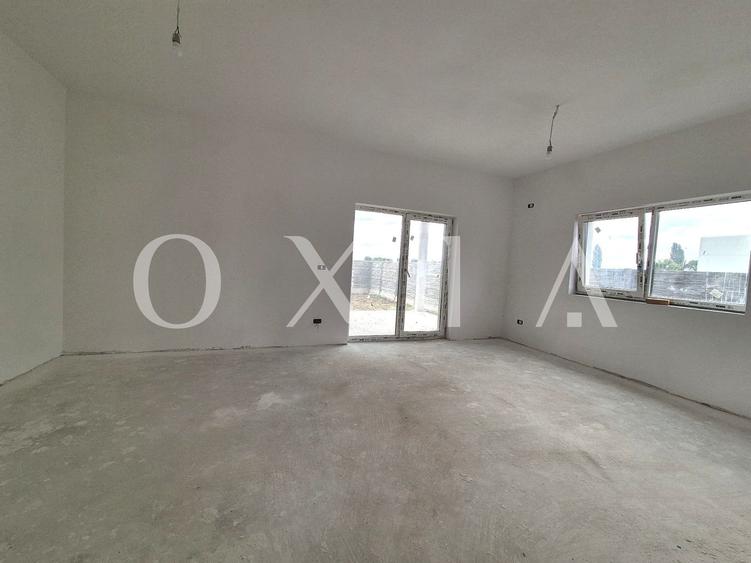AX1046 Giroc, Zona Esso, 1/2 Duplex Cu 5 Camere