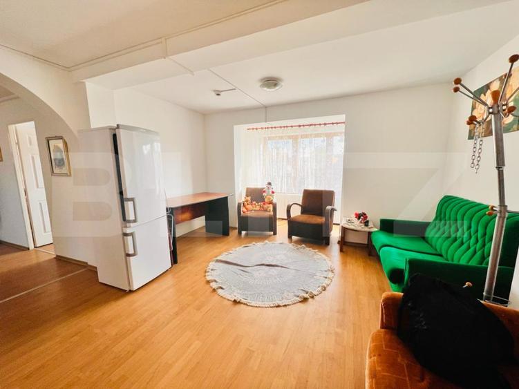 Proprietate cu 10 camere pentru investitie, teren 800 mp, Comuna Mociu