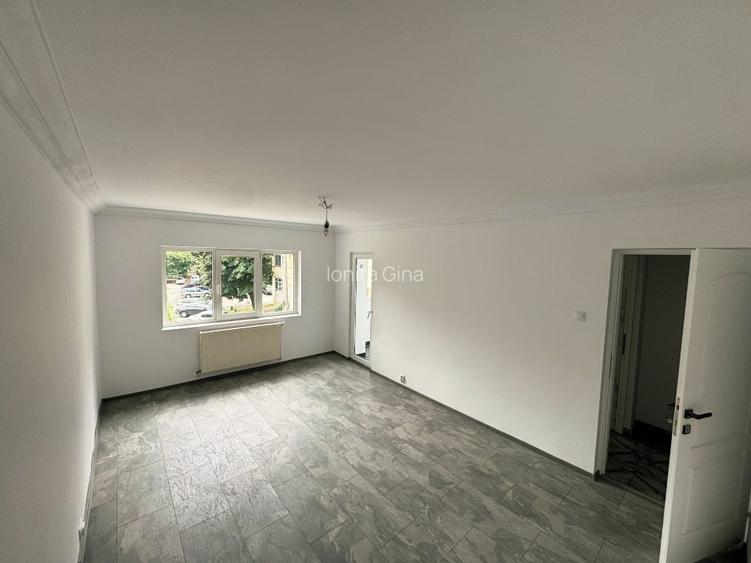Apartament renovat cu 3 camere și 2 băi - 2