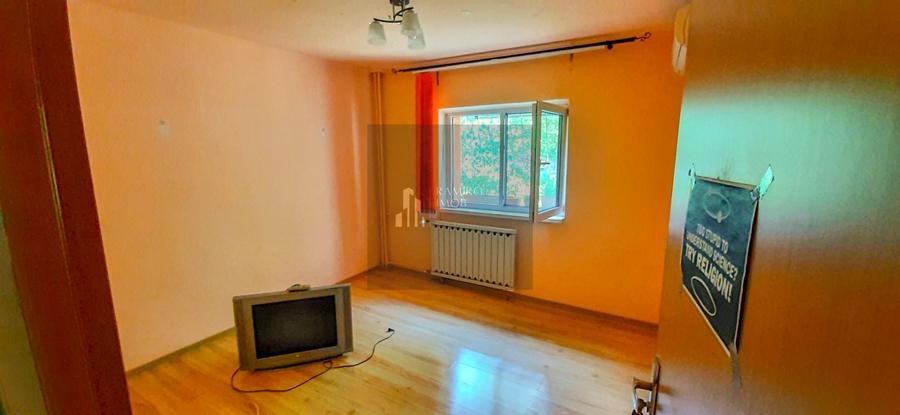 Apartament 3 camere, decomandat, 13 Septembrie