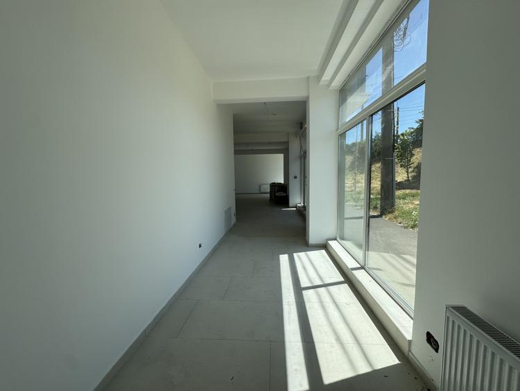 Spațiu comercial, 112 mp utili, vitrină, finisat, zona Podului IRA