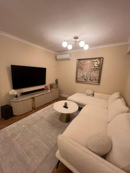3 CAM MOBILAT SI UTILAT ULTRAMODERN CU TERASA ZONA TRAPEZULUI