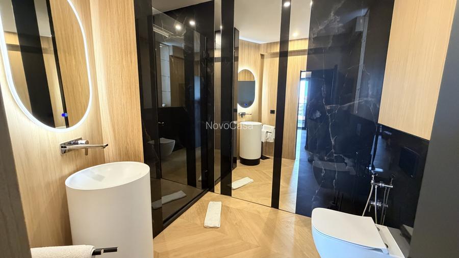Inchiriere Penthouse de Lux cu 4 camere ,Centru, terasa 200mp - 14