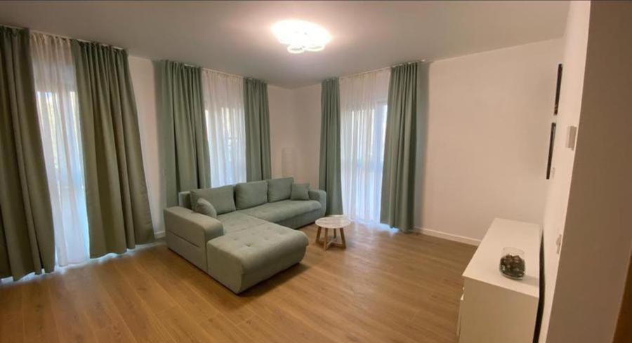 Apartament 3 camere Lux in Complexul Parcului 20