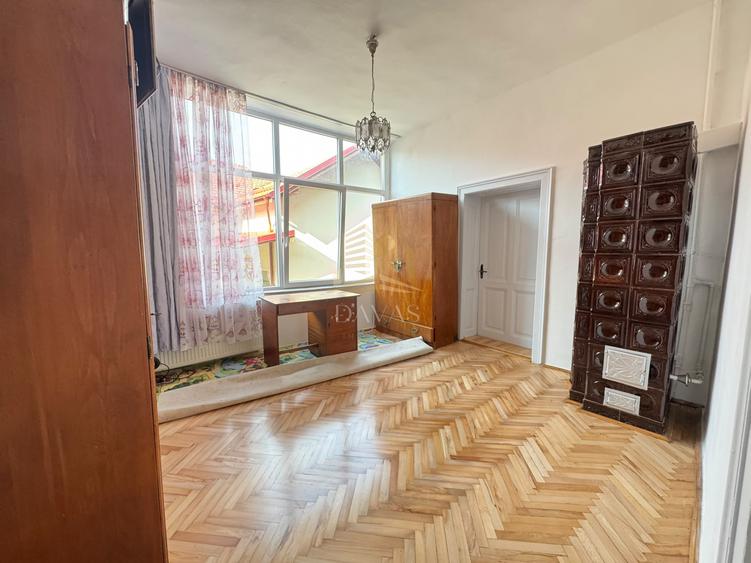 Casa individuală 4 camere + parcare inclusă in preț | Gruia