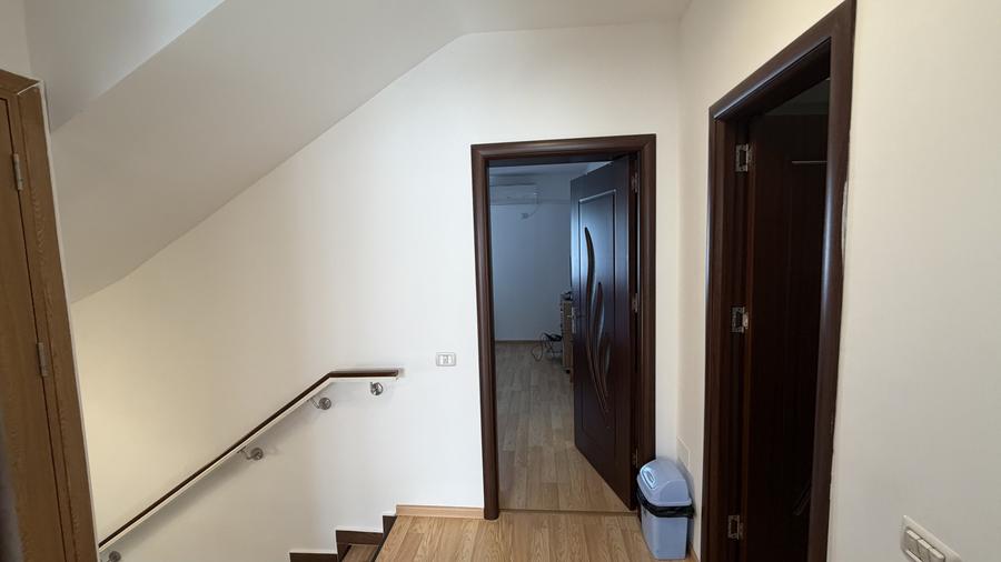 CEA MAI MARE VILA INSIRUITA DIN CHIAJNA, 173 mp construiti, str Luceafarului