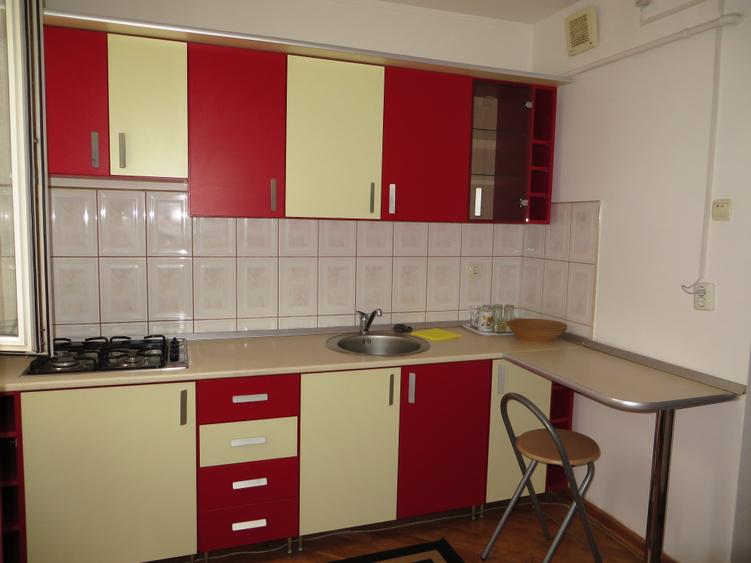 Apartament 3 camere centru 92000 Euro
