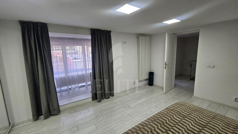 Apartament 3 camere în zona strazii Clinicilor