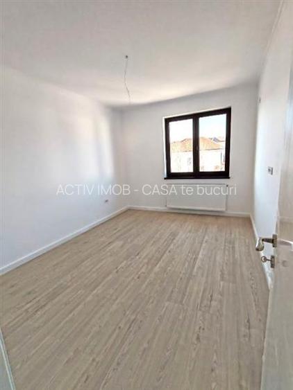 Vanzare - Casa- Vila - Prelungirea Ghencea -Cartierul Latin-178000E +TVA - Comis - 11