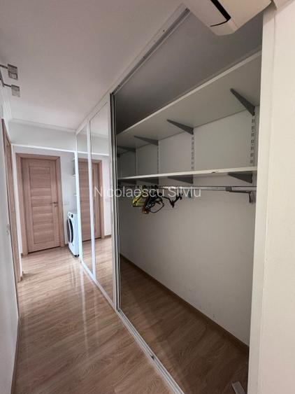 Apartament cu 3 camere decomandat Rovine - 7