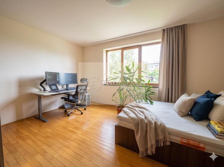 Zona Home Garden/Garaj inclus/Parter înalt