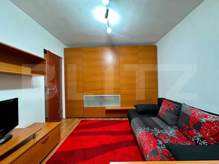Garsoniera de inchirat, 30 mp, zona Golden Tulip