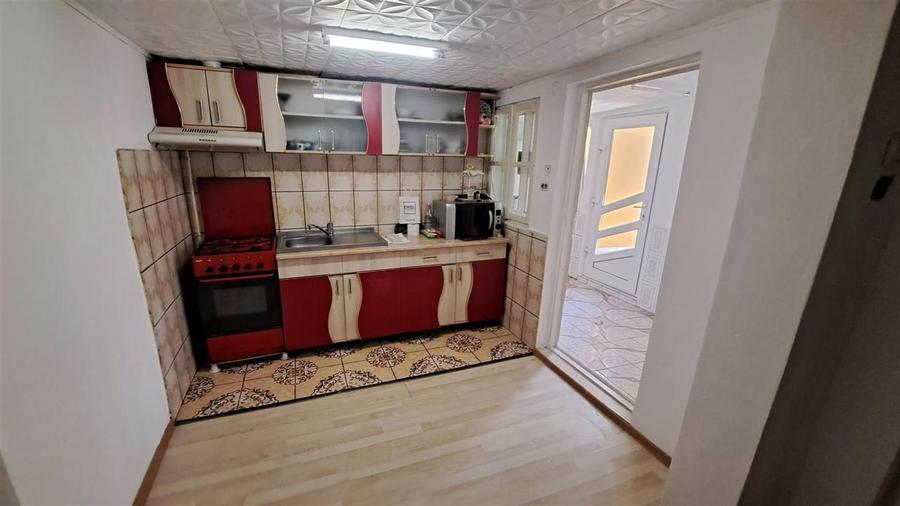 Zona Dorobanti Casa Foarte Buna si Mobilata ,caramida 62mp utili