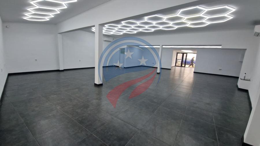 SPATIU COMERCIAL 150 mp  DE INCHIRIAT IN FILIASI , STADAL - CENTRAL