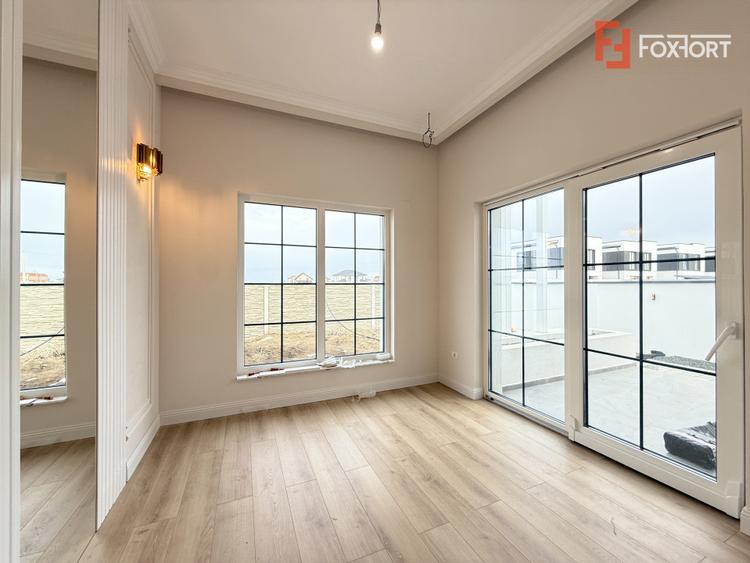 Duplex cu 4 camere si teren de 354 mp de vanzare in Sacalaz