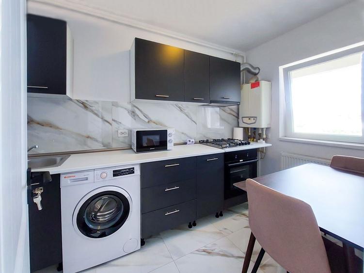 Studio 37 mp, mobilat, etaj 4, lift, situat langa Penny Market - Rezervelor
