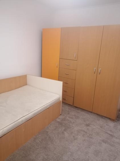 Apartament 3 camere decomandat cu loc de parcare si garaj, zona Kaufland Marasti