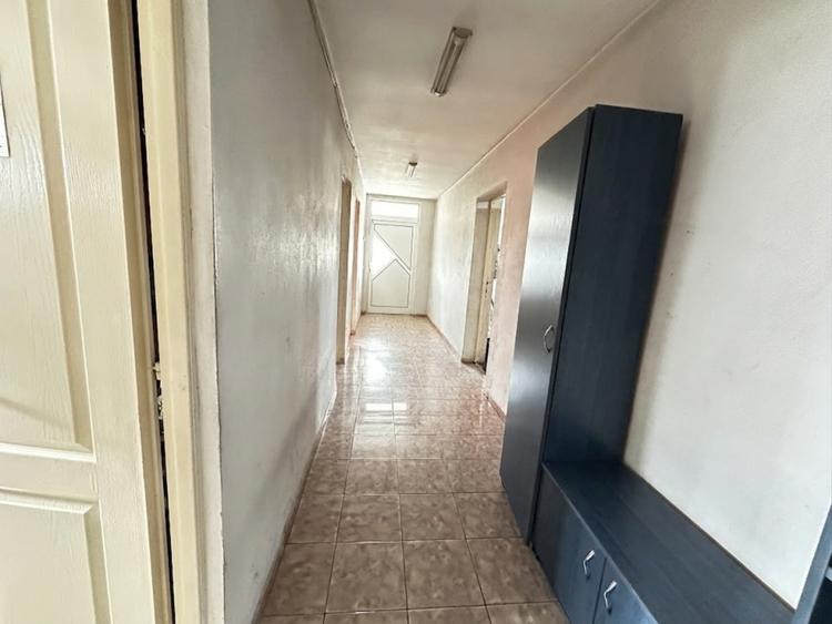 Hala de vanzare 259 mp cu teren 750 mp utilitati
