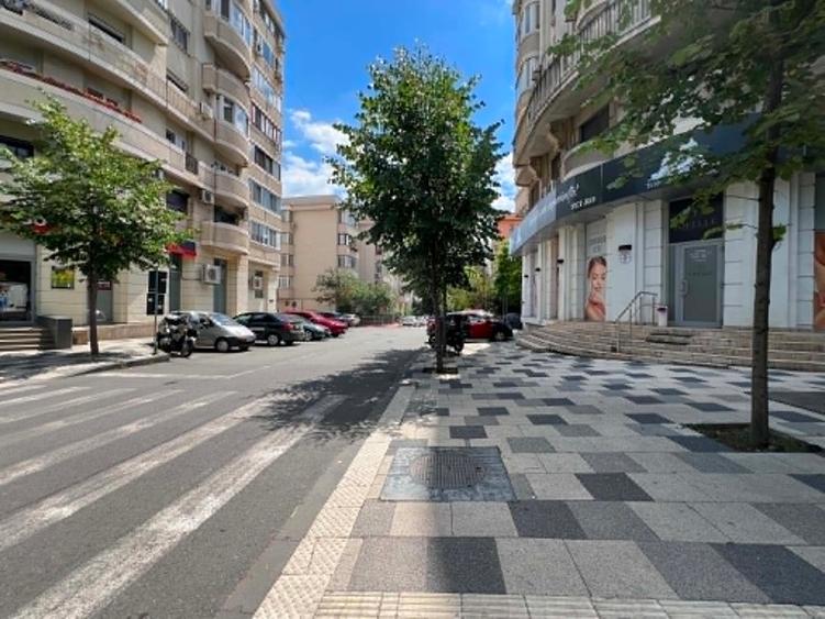 Decebal-Voronet-2minute Metrou Muncii,Bloc Mixt 1991, P/4,Locatie Exceptionala
