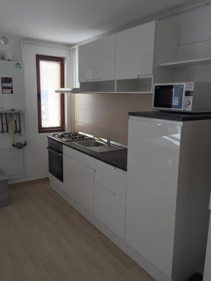 Apartament 2 cam 50 mp +terasa 21 mp + parcare subteran +accept animale companie