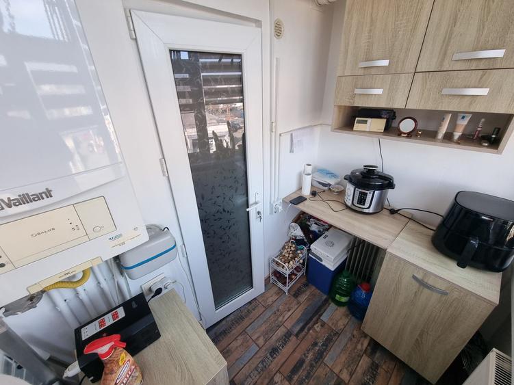 Apartament 2 camere decomandat zona Km 4-5