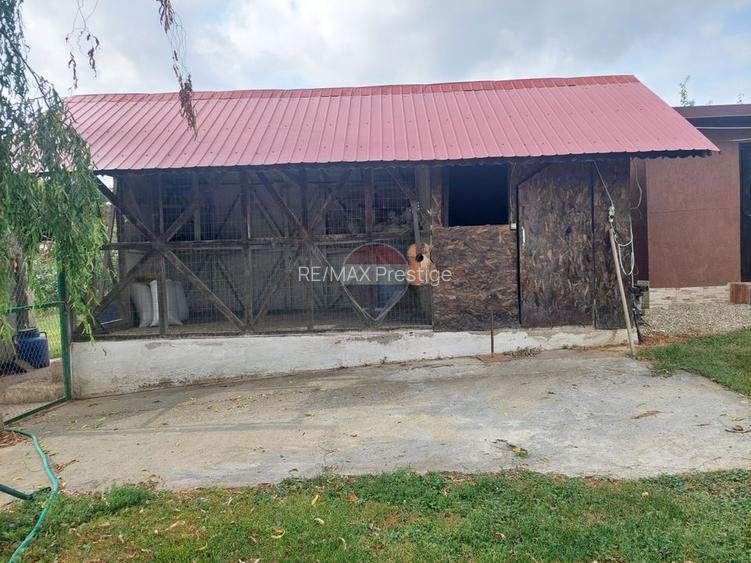 Vanzare - vilă cu 6 camere, teren 3900 mp, Vacaresti, Dambovita