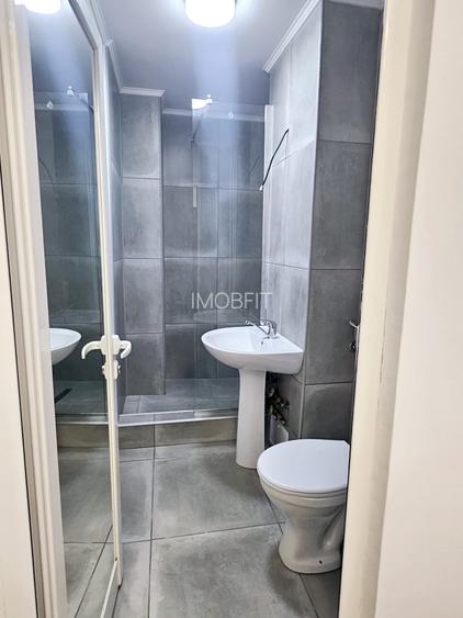 Apartament 3 camere de vanzare  zona Republicii - 12