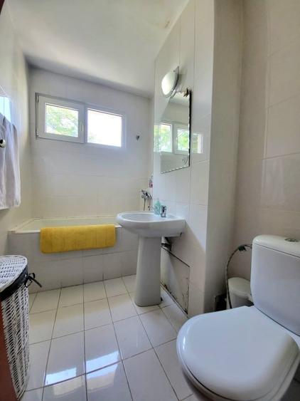 Apartament cu 2 camere - Zona Podu Ros