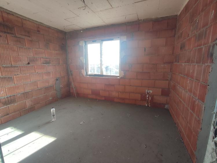 Sanandrei, Duplex pe Etaj, Drum asfaltat