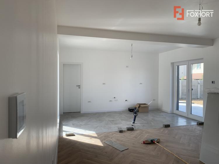 Casa individuala cu 4 camere si teren de 675 mp, zona Dumbravita