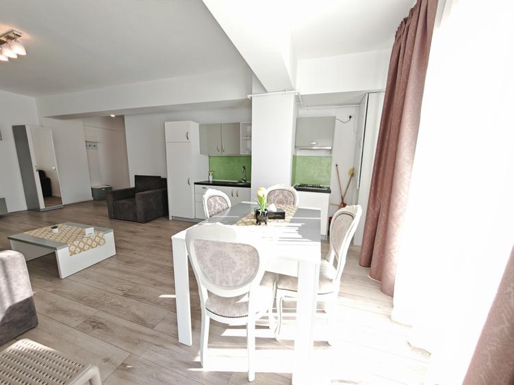 Apartament 2 camere 100 m de plaja