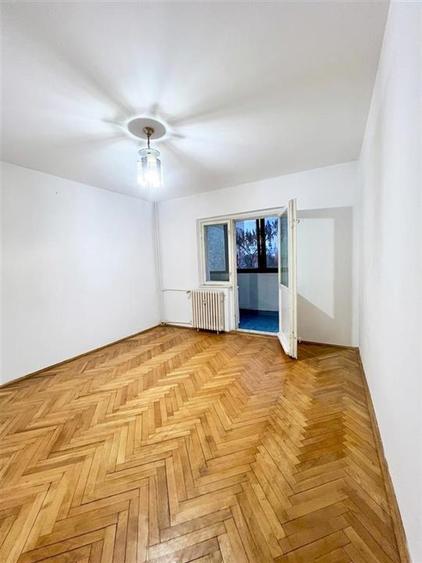 RECO Apartament 3 camere decomandat etajul 1 zona Nufarul Lotus