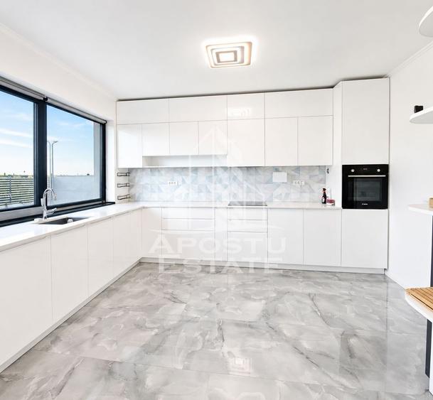 Casa noua individuala de vanzare, 5 camere si 3 bai, Sacalaz